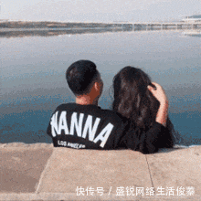 日子|搞笑GIF:这些日子受尽了多少委屈,在老丈人面前哭成这样啊。