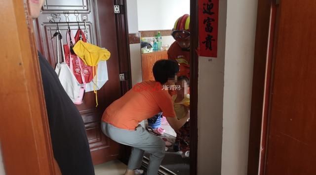 窗户|14楼惊险救援！2岁女童不小心被反锁家中，哭声急得奶奶团团转…