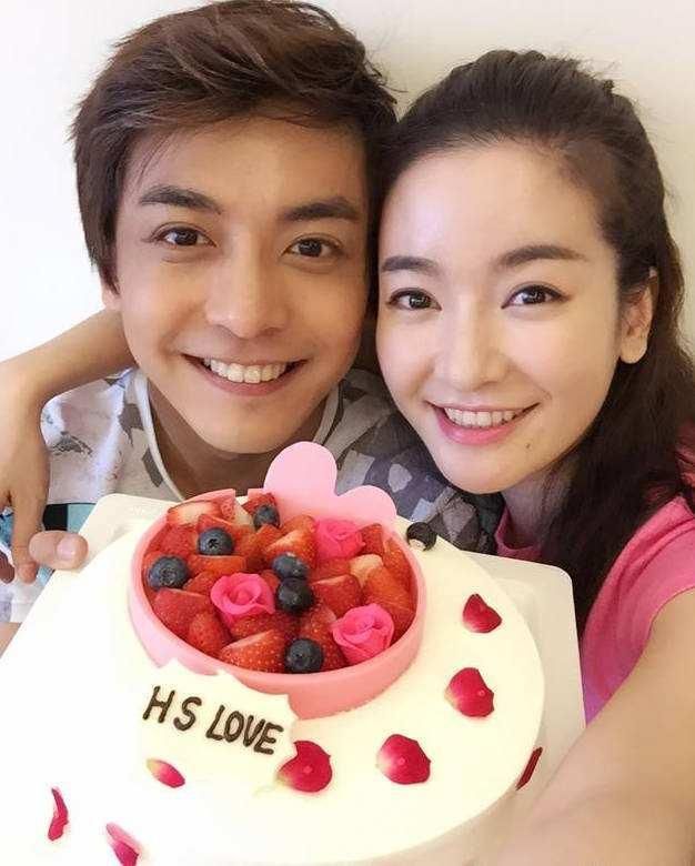  大喊|李佳航哽咽谈已故母亲，曾因思念过度突然朝天大喊妈妈，太心酸