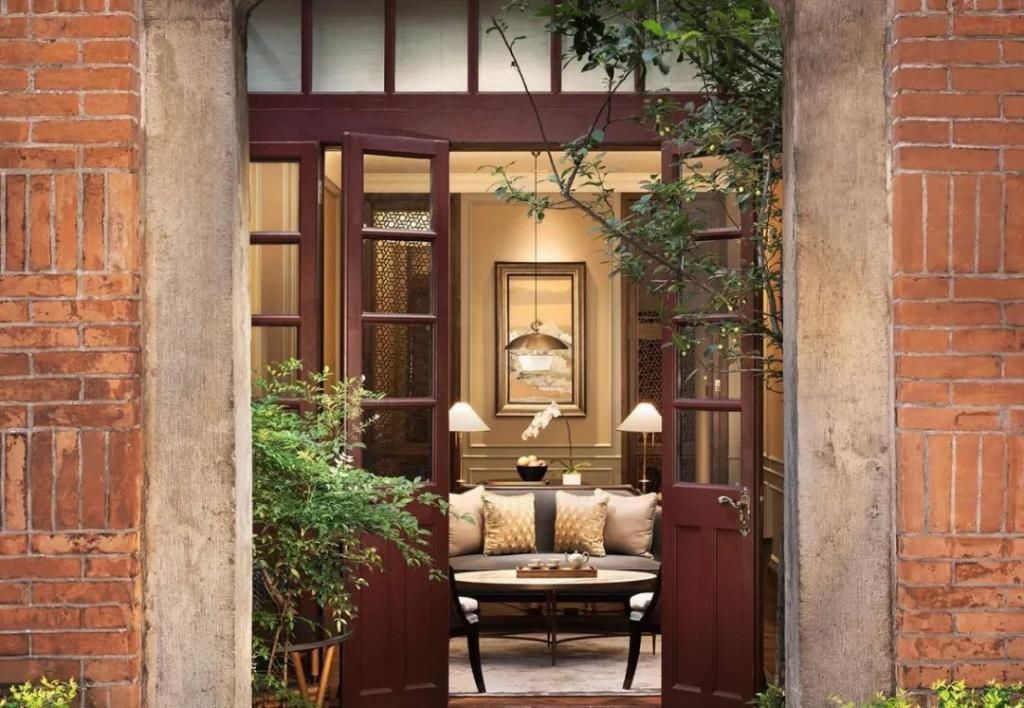  酒吧|这个季节去上海，有什么私藏酒吧餐厅好吃好喝好逛？