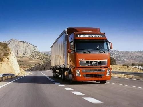 问答|问答：怎么看开货车还需要从业资格证？