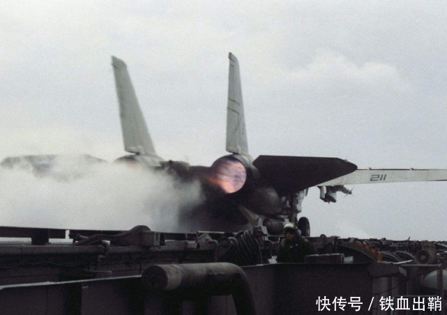 叫醒|真正叫醒中国的，不是美国发动的海湾战争，而是这场11分钟的战斗