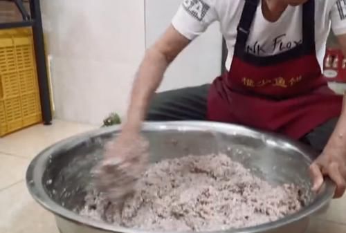 超弹|顺德一家上过央视的美食店，一块手打鱼饼做得超弹牙，生意很火爆