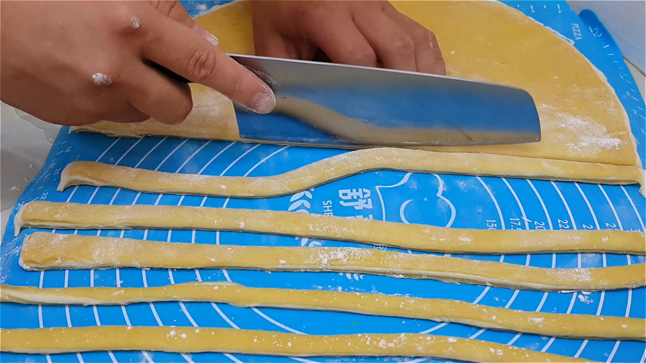 白色面|立秋后不要给孩子买零食吃了,试试这种做法,孩子再不想买零食!