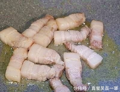 不吃|如果孩子们不吃胡萝卜怎么办?炖一锅五花肉烧胡萝卜菜,营养可口