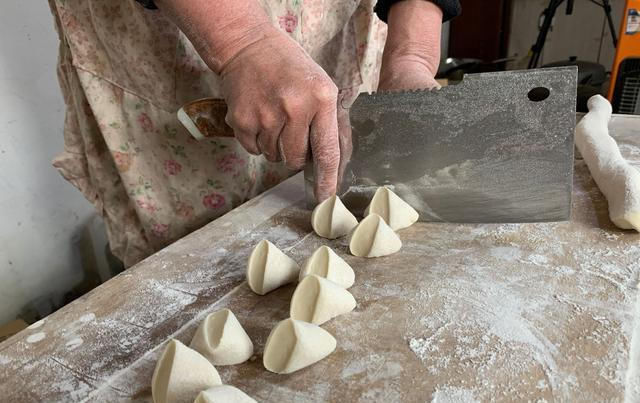  鸡蛋|入伏吃饺子，韭菜肉馅靠边站，最爱吃此馅，清热消暑又美味