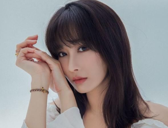  火速|隐婚参加《好声音》，爆红后火速踹走老公，今30岁成这样