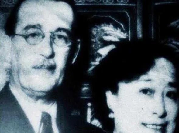 嫁给|慈禧的最美御前宫女:精通八国语言清朝灭亡后嫁给了美国人