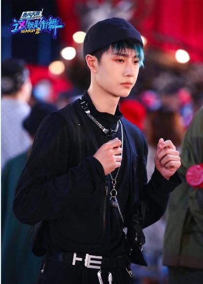 小宝|王一博与肖战的CP,挑起(这就是街舞)选手反感,开直播怒怼CP粉