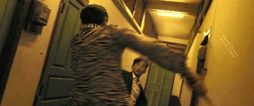  打戏|来了！上映后连拿21天票房冠军，黄政民李政宰新片打戏太惊艳了