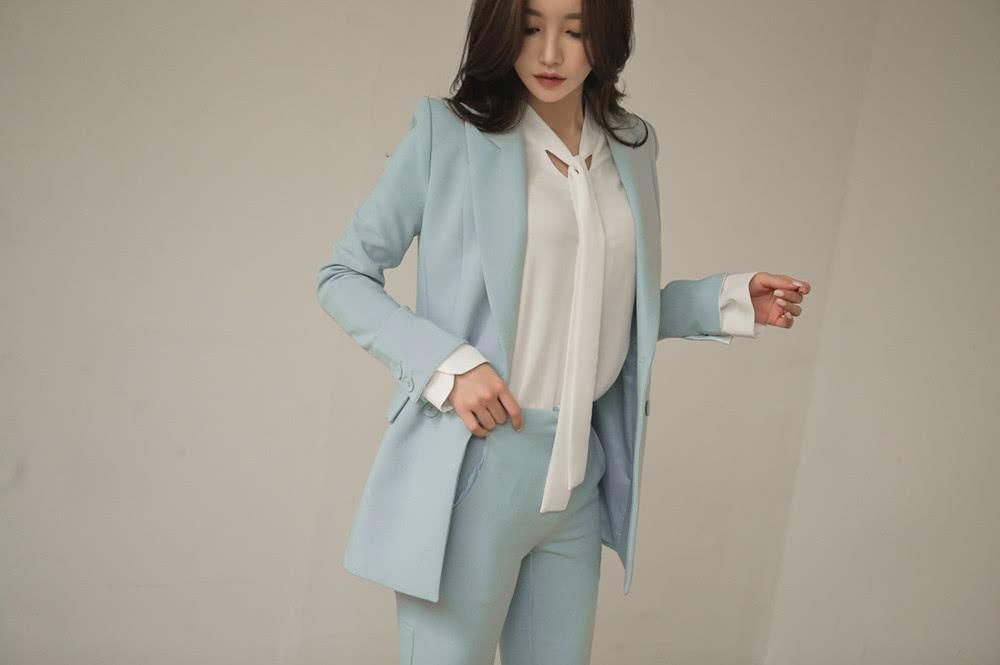 商务|超美珠珠:女强人帅气白领时尚,天海玻蓝苏黎世格调商务西装