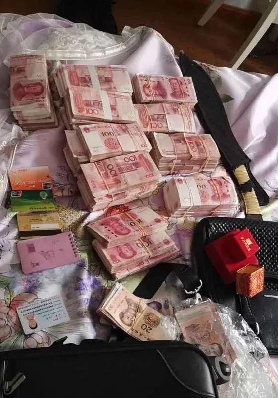 涉赌违法犯罪|判刑、罚款！一犯罪团伙在大港君豪、丁岗、姚桥聚众赌博，10人被抓获！