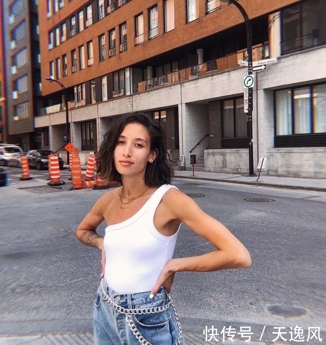 时髦|这位法国小姐姐的混搭技术,让你时髦到炸街,学起来却毫不费力