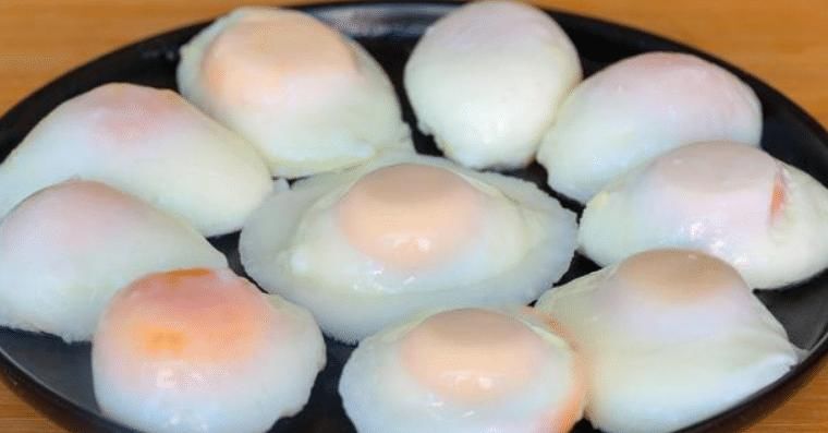  水煮荷包蛋|煮荷包蛋，有人开水下锅，有人温水下锅？多加1步，个个滑嫩圆溜