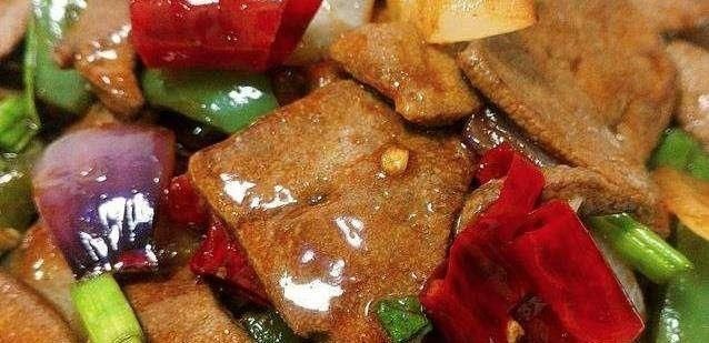  血水|猪肝一炒就老？教你炒前多做一步，猪肝鲜嫩不老，一盘都不够吃