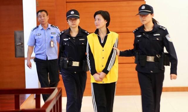 最终|知名女模特，靠贷款过富婆生活，4年借款17亿，最终被判死刑