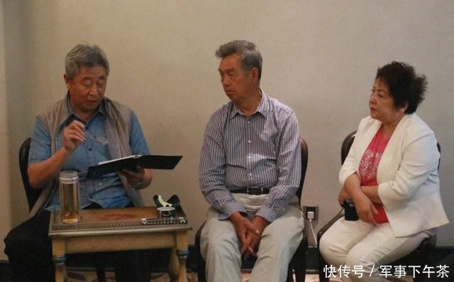 空军高炮十|如何去爱，读格里克还是学重庆女人陈少红？