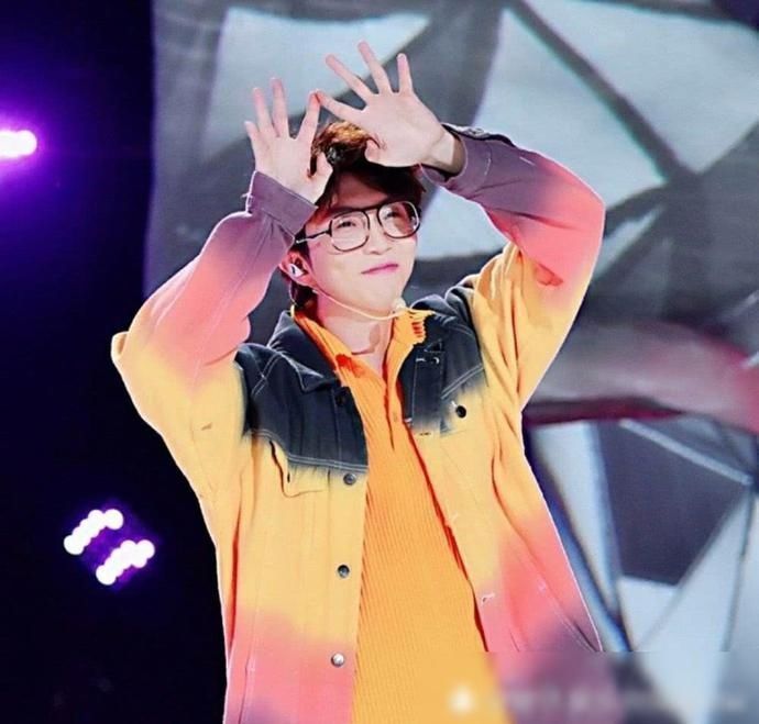 皮卡丘|毛不易女团舞直拍动作慵懒自成一派,网友:人间皮卡丘