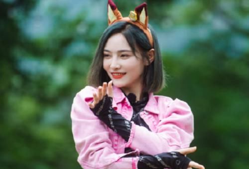 许佳琪|郑爽分不清许佳琪谢可寅时,有谁留意两人的态度?情商高低一目了然