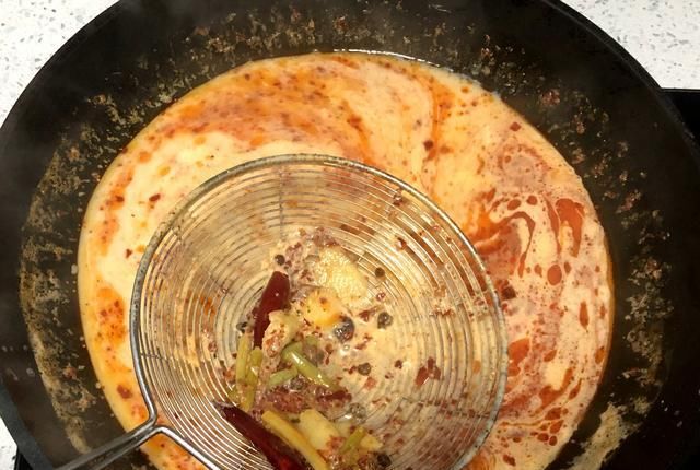 太贵|麻辣烫太贵吃不起，教你正确做法，10元做1锅，夫妻俩人吃到撑