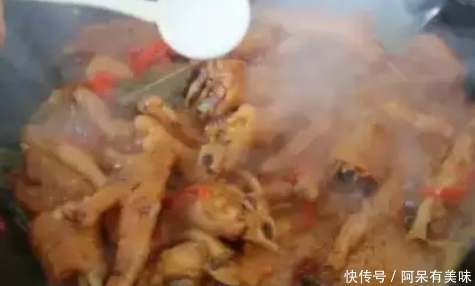  香辣鸡爪|女人不想变成“黄脸婆”，那得常吃这道菜，不懂吃就太可惜了！