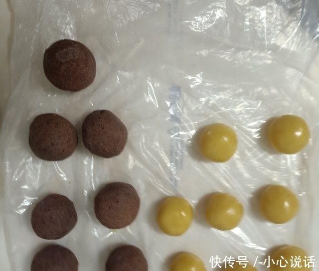 干净|红豆馅月饼,干净卫生,香而不腻