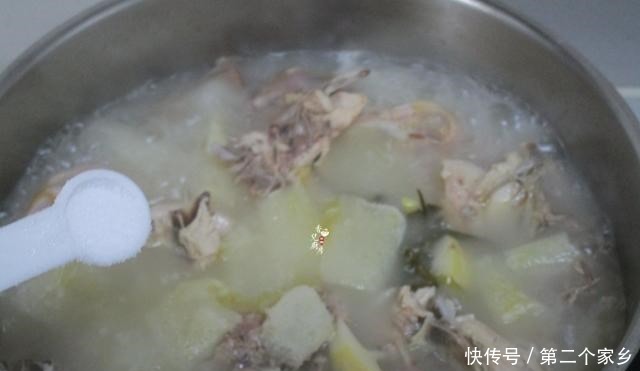 食材|用这三样食材炖汤,鲜得没话说了,浓香醇厚,增强体质对身体好