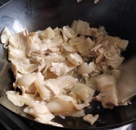  翻炒均匀|做回锅肉，万万不能直接下锅炒！大厨教你正确做法，肉香软不油腻