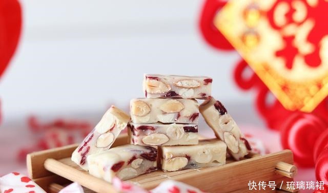 牛轧糖|自制年味糖果,料超足,吃腻了奶香牛轧糖,来试试这个口味吧