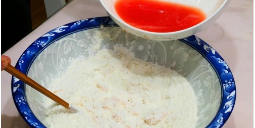 饺子|西红柿包饺子,原来这么好吃,调馅有秘诀,比肉饺子更香更好吃