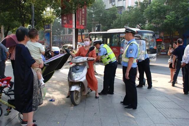 上阵|黄梅交警:全员齐上阵 治乱不松劲