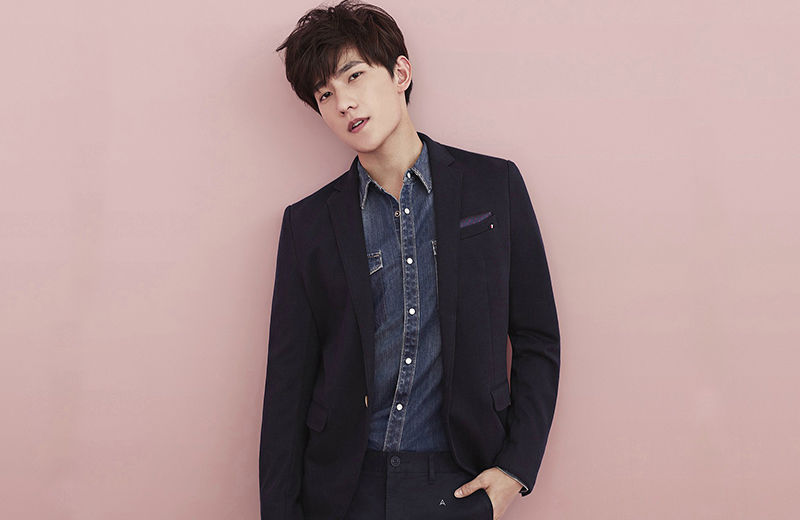  胡兵|《元哥》首播无看点？杨洋跪地吹画，胡兵脸盲不识小鲜肉！