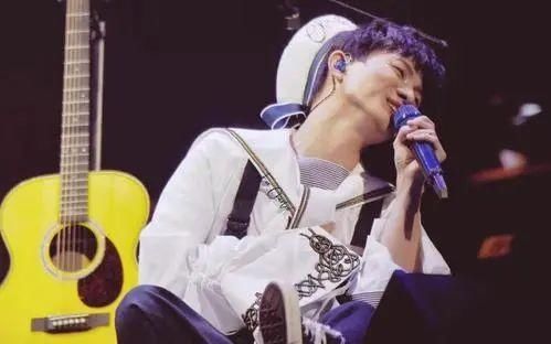  周深林|周深林更新，谁是怼粉丝第一名