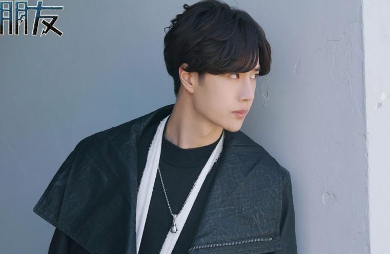  奇怪朋友|没等到《有翡》，却等来王一博19岁拍的网剧定档，熬夜也要追定了