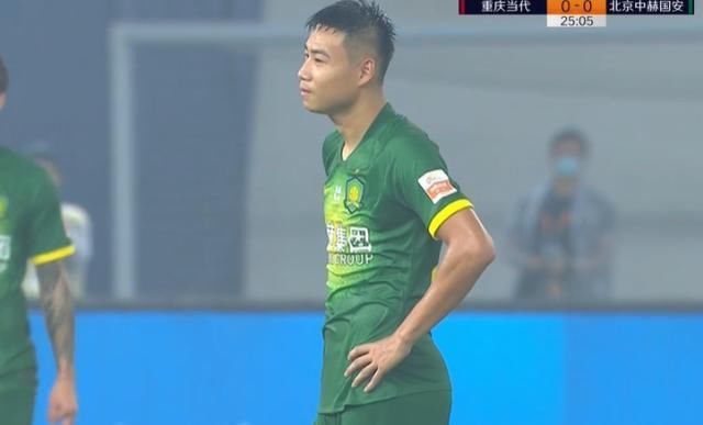  禁赛|禁赛3-5场？曝国安国脚被定性暴力行为，头顶对手染红首秀就惹祸