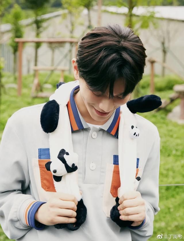  金晨|鹿晗、王一博、张新成、丁禹兮、金晨