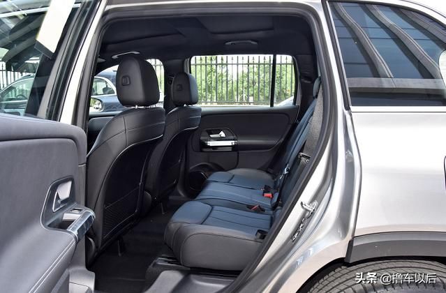  豪华|让步6万，奔驰GLB成功了，油耗6.3L可选7座，口碑销量直追汉兰达