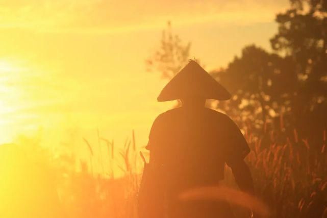  这位|七年了，多少人还在令这位九旬老人心寒