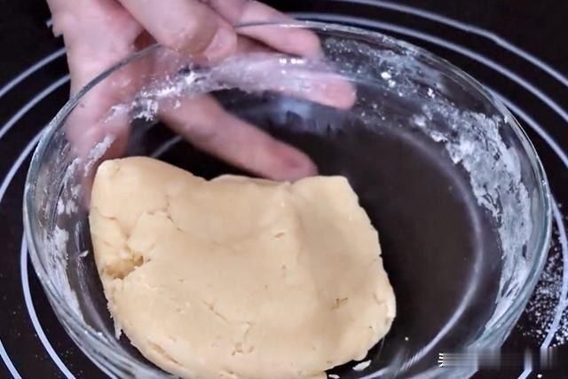 葡萄干|入秋后,教你在家做酥点,外酥里软,入口即化,家人超爱吃