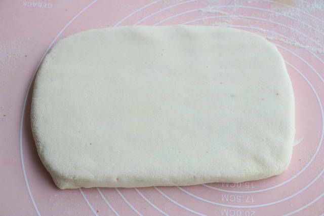 面食|夏天就馋这面食,一周要吃2回,外脆里软层次多,早餐上桌就光盘