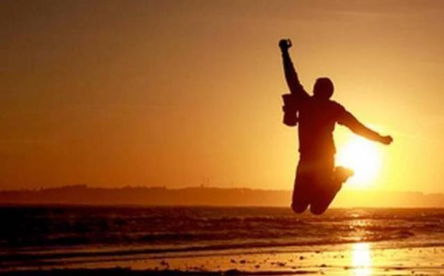 很穷|当你很穷还被人看不起的时候,记住这四句话