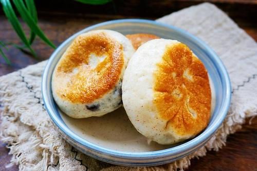 受欢迎|糯米新吃法,用它做馅烙馅饼,香甜好吃,比蛋糕点心受欢迎