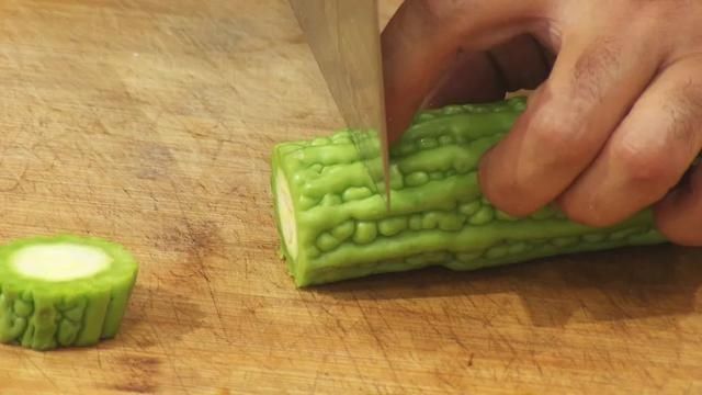 今日|「养生厨房」今日菜品——清凉方包+苦尽甘来