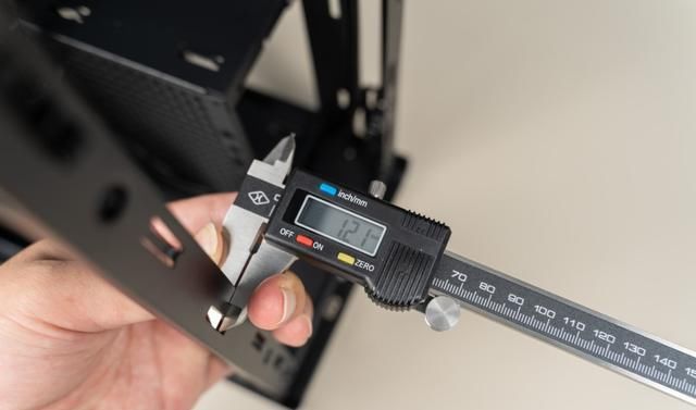  酷冷|设计精致，用料厚道、酷冷至尊NR200(魔方200)迷你机箱 评测