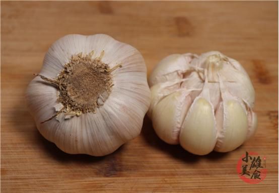  方法|原来剥大蒜这么简单，只要1个啤酒盖，快速去皮又不脏手，真实用