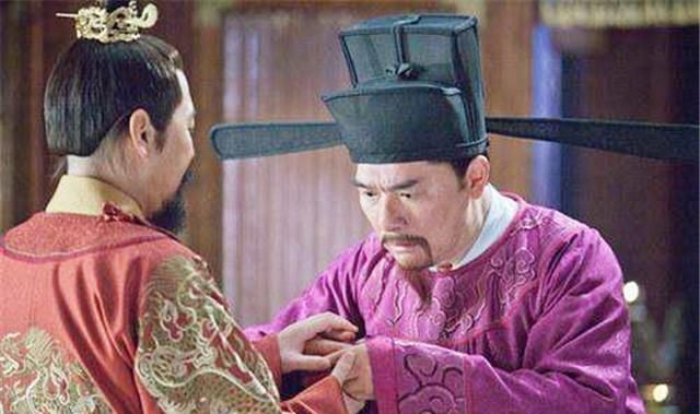 皇帝|赵匡胤贵为皇帝,为何要向七品小官赔罪,原来他怕一个人