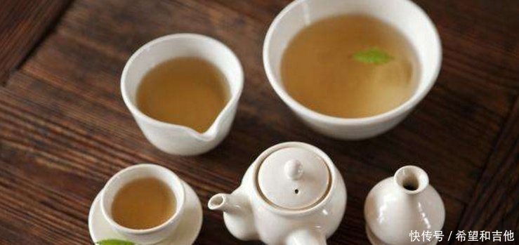 东西|俄罗斯人很困惑 这东西这么难喝, 为啥中国人天天喝呢！