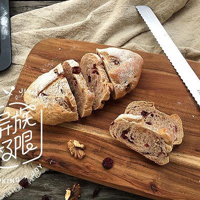  蔓越|蔓越莓鲜葡萄汁软欧包