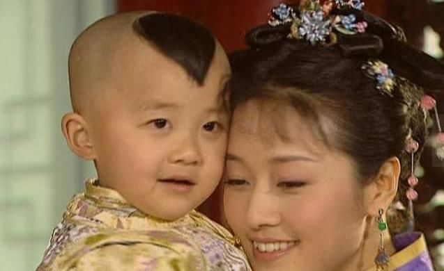  原因|还记得《还珠》里的东儿吗？23岁仍是少年模样，原因让人惋惜