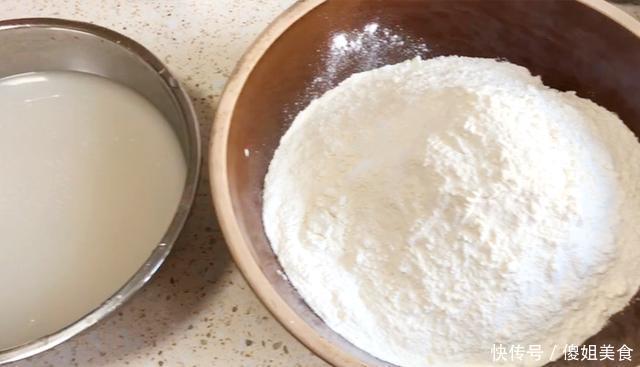面粉|蒸馒头时,不要直接加酵母,教你3个小技巧,馒头又白又软又香!